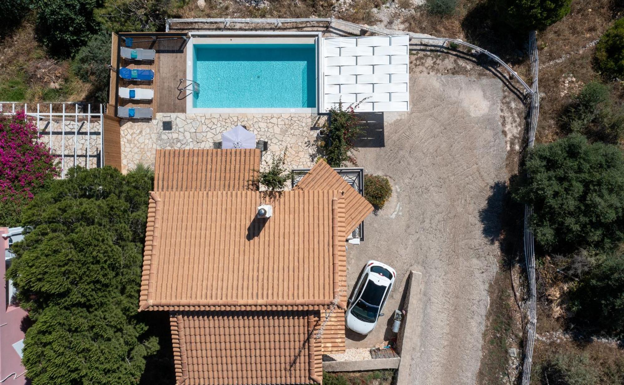 Coastal Paradise Found - Komis' Private Pool Retreat Agios Nikolaos  Bagian luar foto