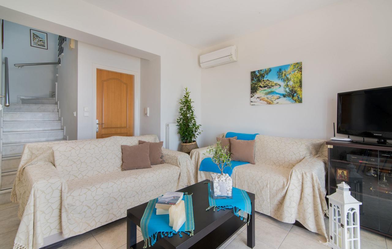 Coastal Paradise Found - Komis' Private Pool Retreat Agios Nikolaos  Bagian luar foto