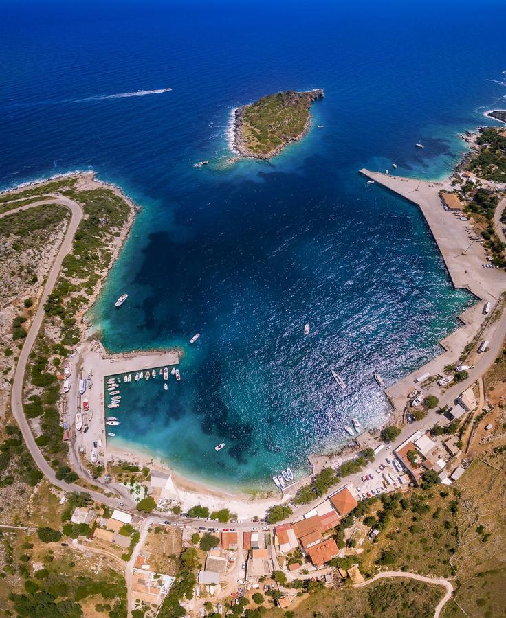 Coastal Paradise Found - Komis' Private Pool Retreat Agios Nikolaos  Bagian luar foto